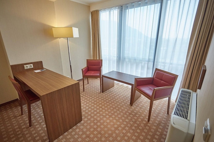 Imagen de la habitación del Hotel Central Plaza, Piatra Neamt. Foto 12