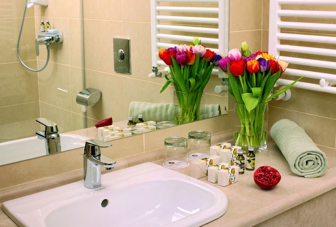 Imagen de la habitación del Hotel Central Plaza, Piatra Neamt. Foto 16