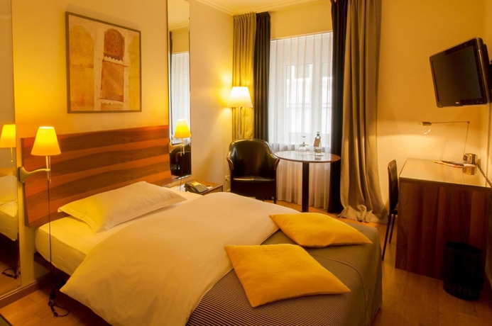 Imagen de la habitación del Hotel Central Plaza, Zúrich. Foto 3