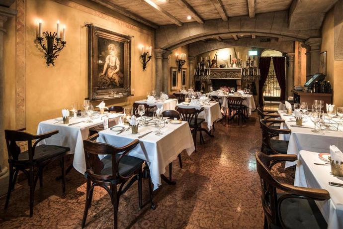 Imagen del bar/restaurante del Hotel Central Plaza, Z&uacute;rich. Foto 2