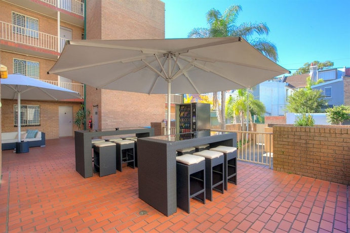 Imagen de los exteriores del Hotel Central Railway Hotel and Apartments. Foto 14