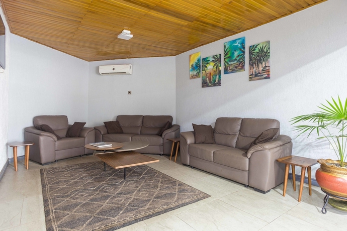 Imagen de los interiores del Hotel Central- Ridge. Foto 19