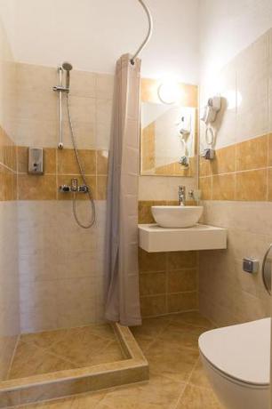 Imagen general del Hotel Central, Ruse. Foto 11