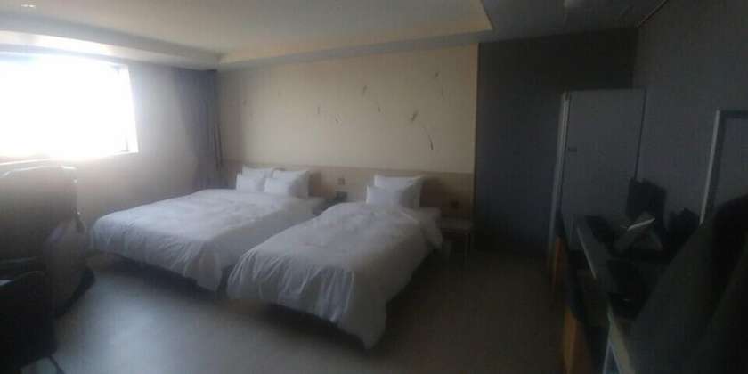 Imagen de la habitación del Hotel Central, Sacheon. Foto 8