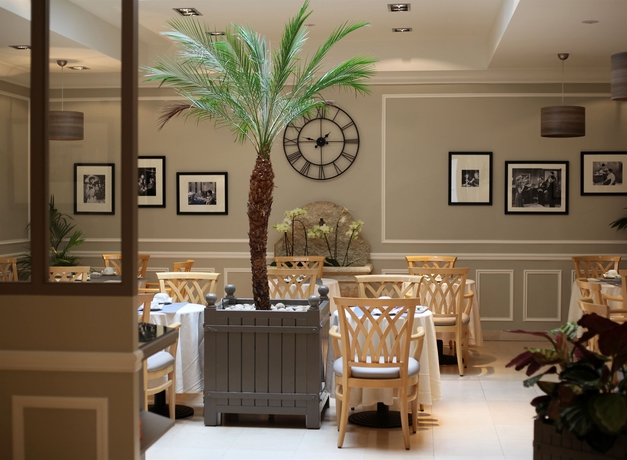 Imagen del bar/restaurante del Hotel Central Saint Germain. Foto 5