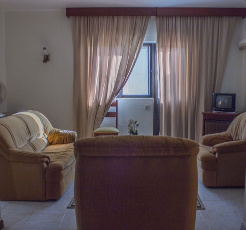 Imagen de los interiores del Hotel Central Santa Maria. Foto 14