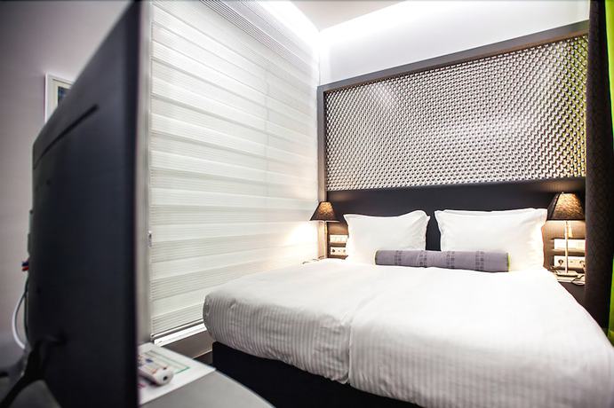 Imagen de la habitación del Hotel Central, Sarajevo. Foto 6