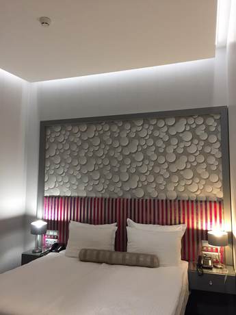 Imagen de la habitación del Hotel Central, Sarajevo. Foto 7