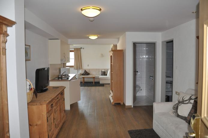 Imagen de la habitación del Hotel Central, Seefeld in Tirol. Foto 3