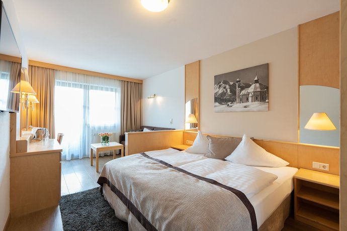 Imagen de la habitación del Hotel Central, Seefeld in Tirol. Foto 4