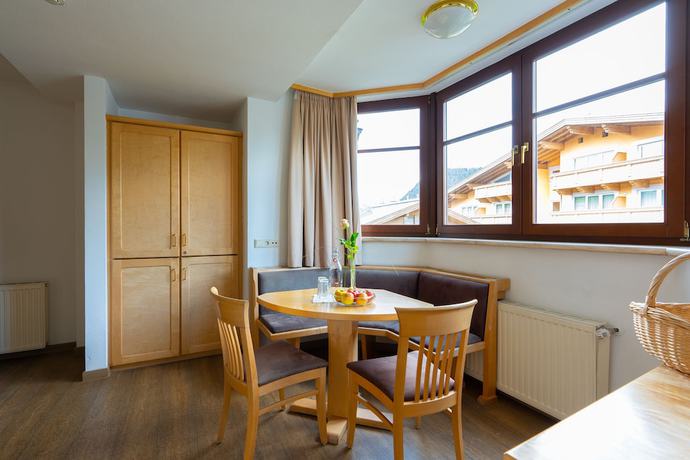 Imagen de la habitación del Hotel Central, Seefeld in Tirol. Foto 16