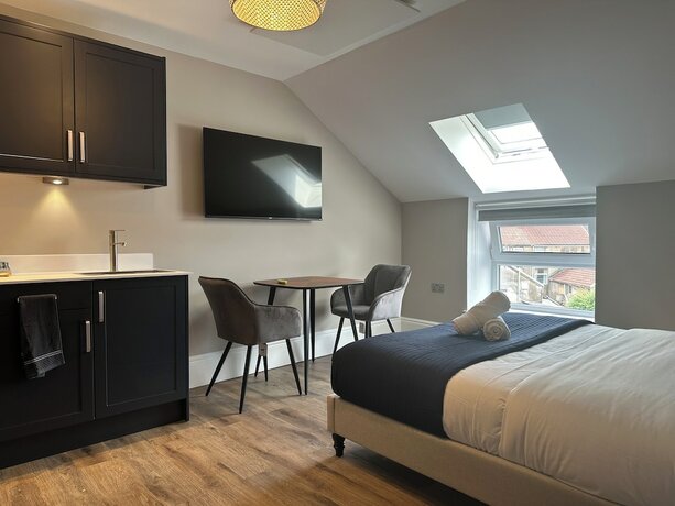 Imagen de la habitación del Hotel Central Studios. Foto 13