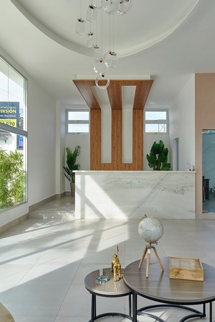 Imagen de los interiores del Hotel Central Suites Tower. Foto 18