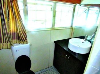 Imagen de la habitación del Hotel Central Sunview. Foto 3