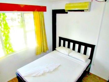 Imagen de la habitación del Hotel Central Sunview. Foto 10