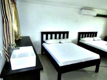 Imagen de la habitación del Hotel Central Sunview. Foto 11