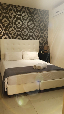 Imagen de la habitación del Hotel Central, TEL AVIV. Foto 8