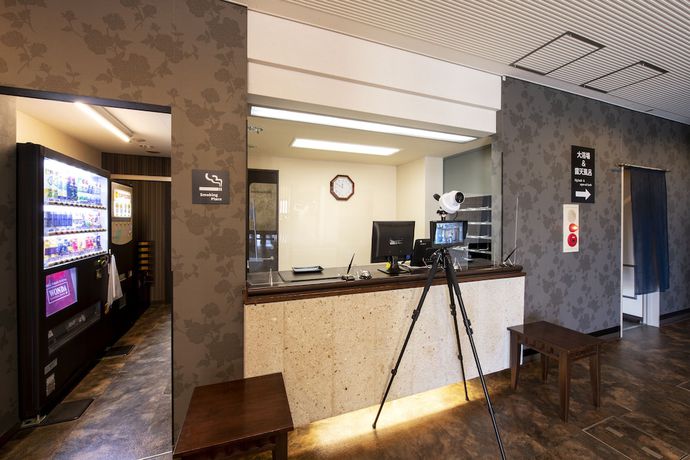Imagen de los interiores del Hotel Central Takahagi. Foto 17
