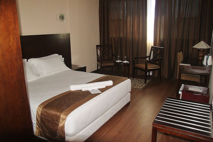 Imagen de la habitación del Hotel Central Tana. Foto 10