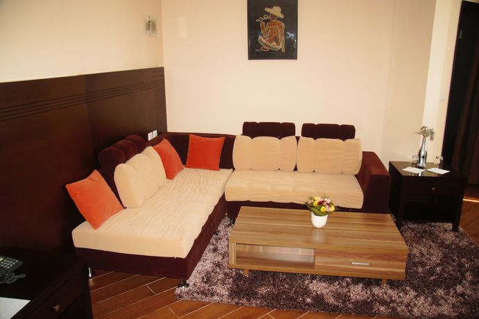 Imagen de la habitación del Hotel Central Tana. Foto 18