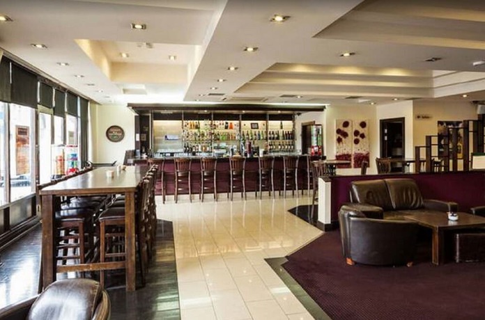 Imagen del bar/restaurante del Hotel Central Tullamore. Foto 6
