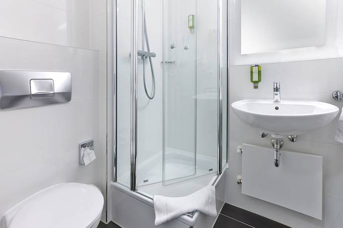 Imagen de la habitación del Hotel Central, Villingen-Schwenningen. Foto 17