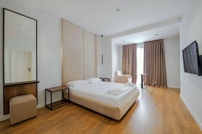 Imagen de la habitación del Hotel Central, Vlore. Foto 16