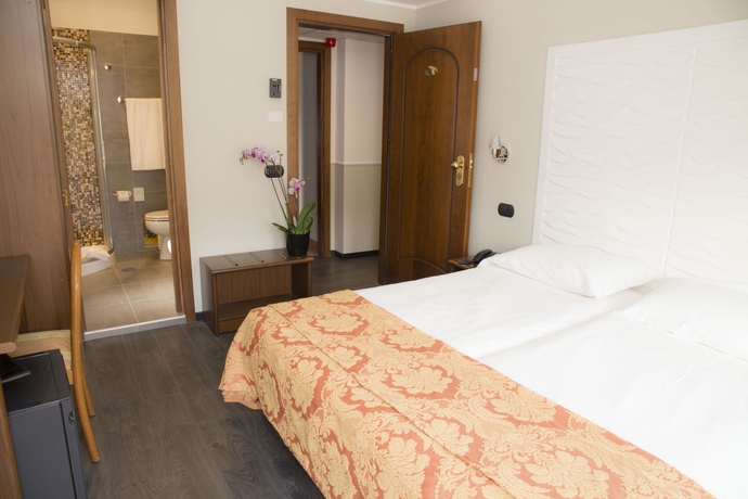 Imagen de la habitación del Hotel Central Wellness. Foto 7