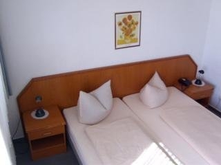 Imagen de la habitación del Hotel Central Wesseling. Foto 4
