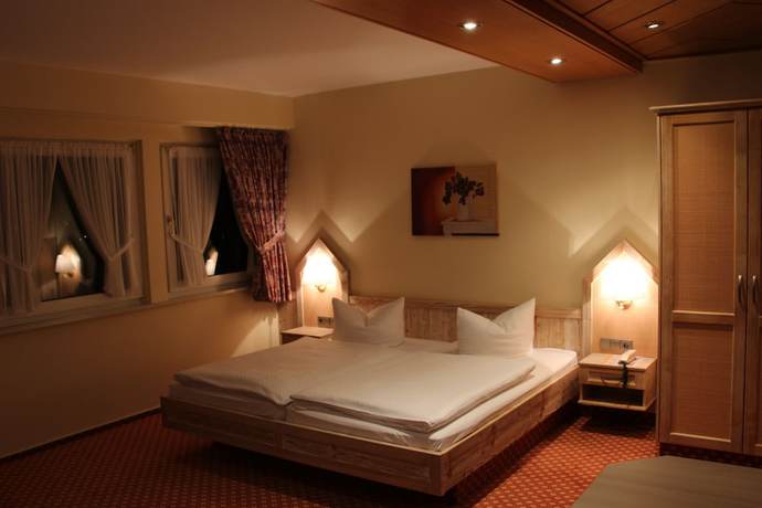 Imagen de la habitación del Hotel Central, Winterberg. Foto 3