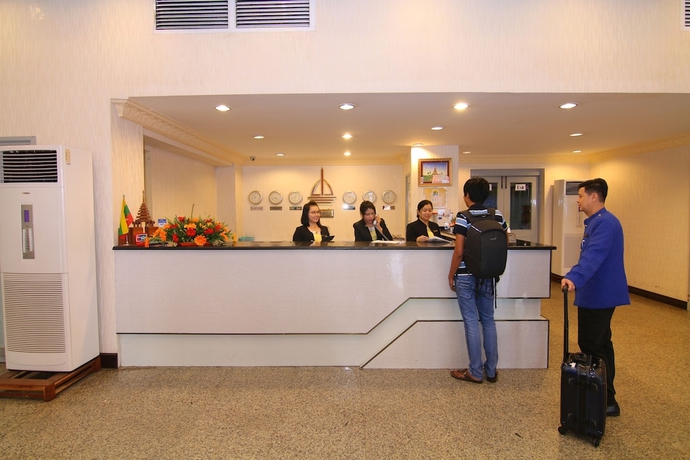 Imagen de los interiores del Hotel Central Yangon. Foto 19