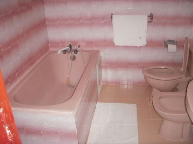 Imagen de la habitación del Hotel Central, Yaound&eacute;. Foto 2