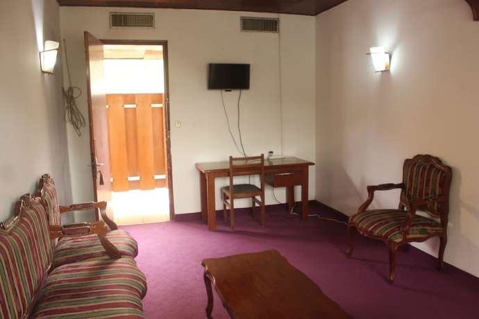 Imagen de la habitación del Hotel Central, Yaound&eacute;. Foto 5