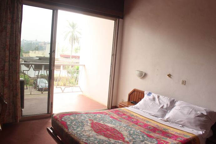 Imagen de la habitación del Hotel Central, Yaound&eacute;. Foto 7