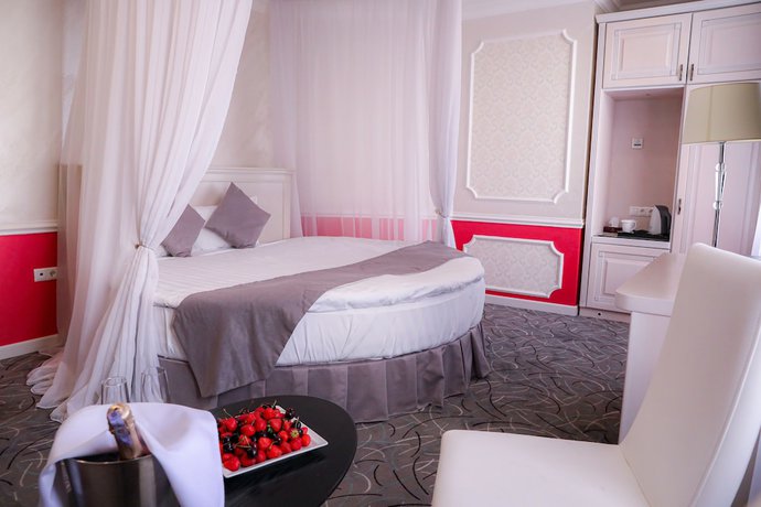 Imagen de la habitación del Hotel Central Yerevan. Foto 9