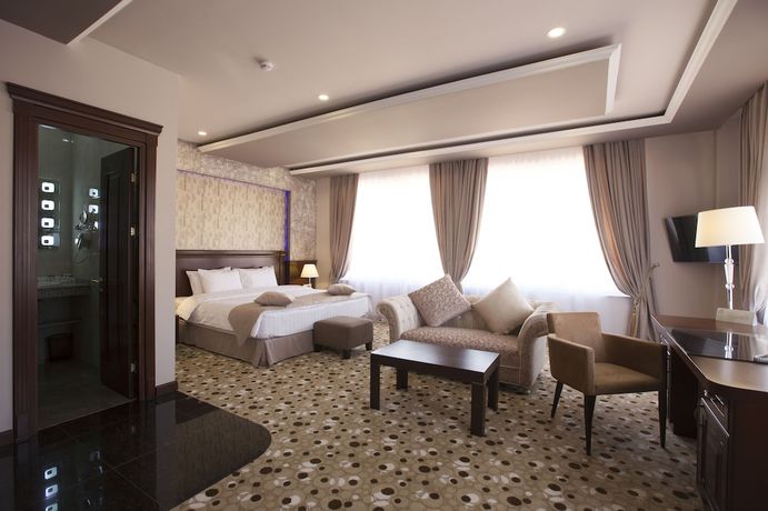 Imagen de la habitación del Hotel Central Yerevan. Foto 10