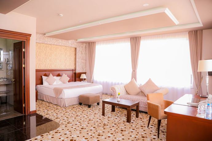 Imagen de la habitación del Hotel Central Yerevan. Foto 16