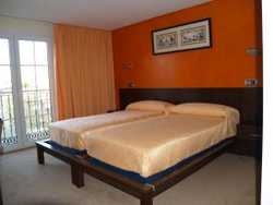 Imagen general del Hotel Central Yuncos. Foto 7