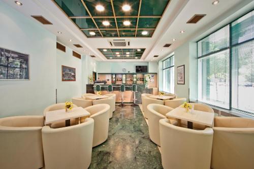 Imagen de los interiores del Hotel Central, Zagreb. Foto 8