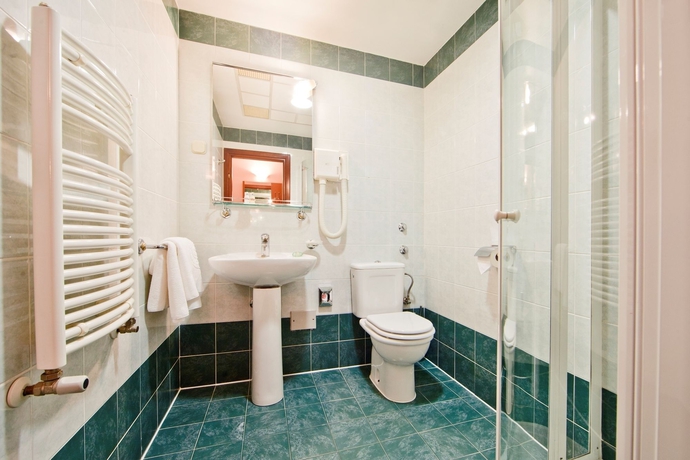 Imagen de la habitación del Hotel Central, Zagreb. Foto 11