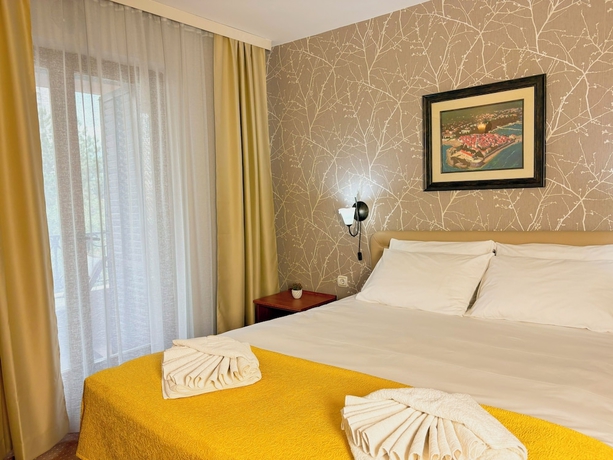 Imagen de la habitación del Hotel Central and Restaurant. Foto 6