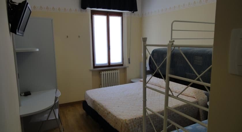 Imagen de la habitación del Hotel Centrale, Acquaviva Picena. Foto 8