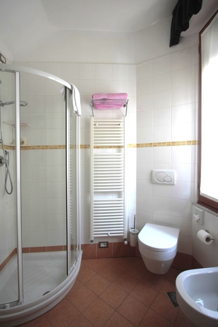 Imagen de la habitación del Hotel Centrale, Acquaviva Picena. Foto 12