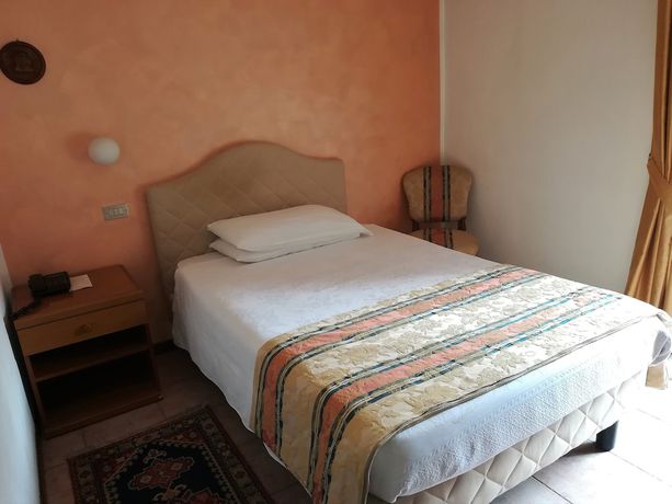 Imagen de la habitación del Hotel Centrale, Aplecchio. Foto 6