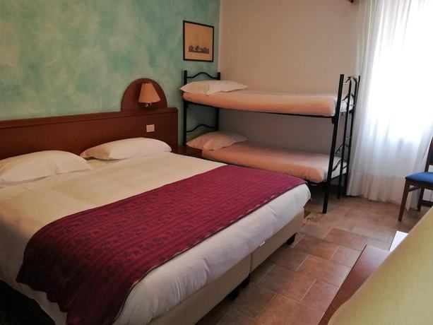Imagen de la habitación del Hotel Centrale, Aplecchio. Foto 13