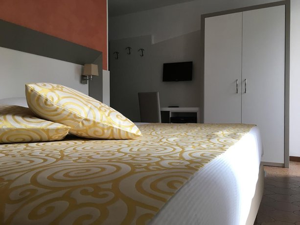 Imagen de la habitación del Hotel Centrale, Aplecchio. Foto 18