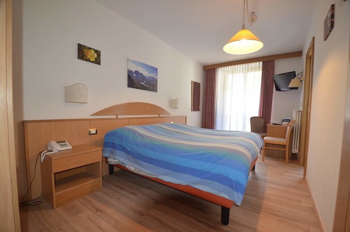 Imagen de la habitación del Hotel Centrale, Auronzo di Cadore. Foto 7