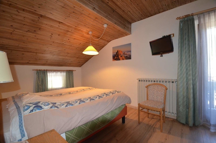 Imagen de la habitación del Hotel Centrale, Auronzo di Cadore. Foto 8