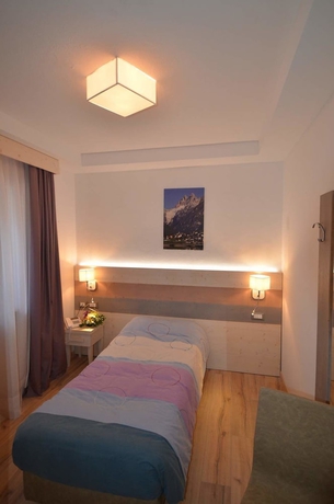 Imagen de la habitación del Hotel Centrale, Auronzo di Cadore. Foto 10