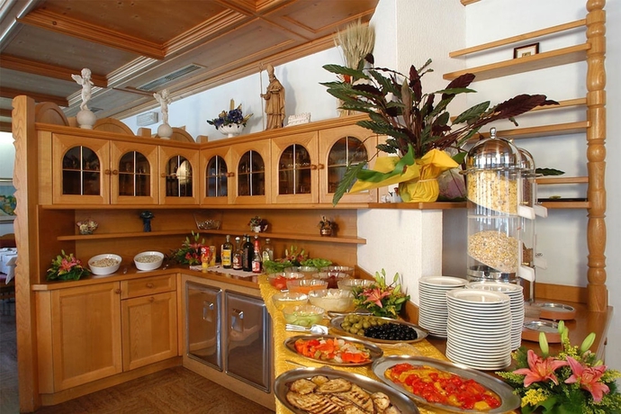Imagen del bar/restaurante del Hotel Centrale, Auronzo di Cadore. Foto 2